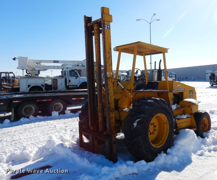 image for item KU9837 Allis Chalmers 706  forklift