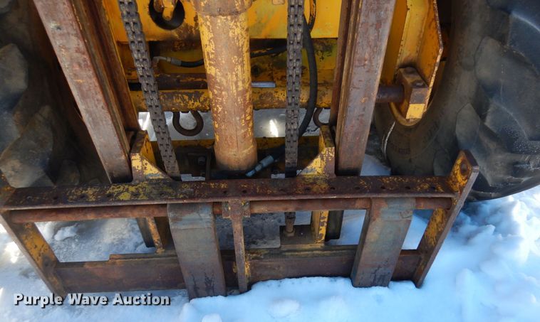 image for item KU9837 Allis Chalmers 706  forklift