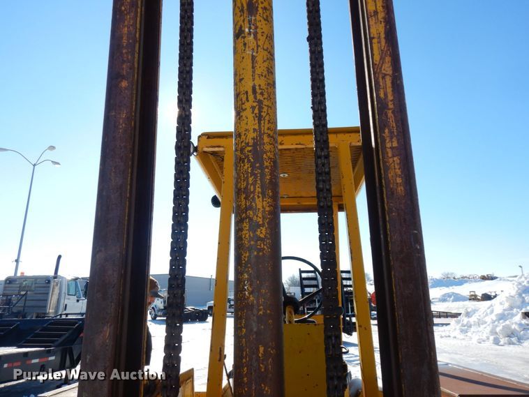 image for item KU9837 Allis Chalmers 706  forklift