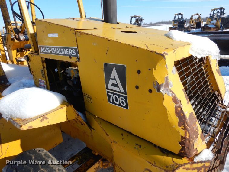 image for item KU9837 Allis Chalmers 706  forklift