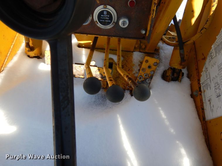 image for item KU9837 Allis Chalmers 706  forklift