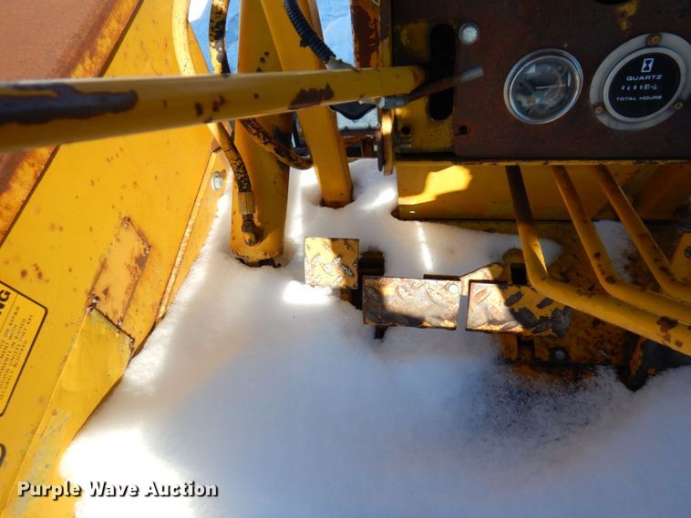 image for item KU9837 Allis Chalmers 706  forklift