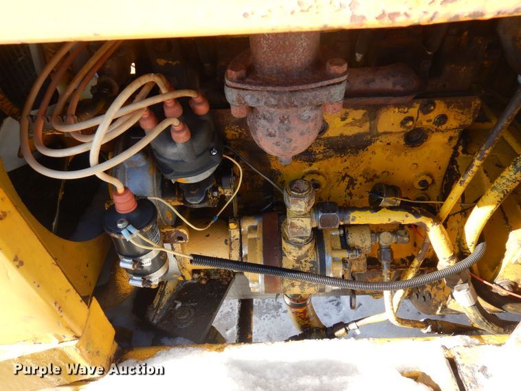 image for item KU9837 Allis Chalmers 706  forklift