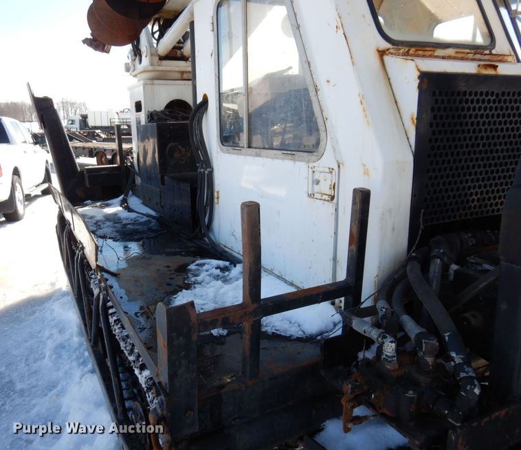 image for item KU9841 Bombardier MCD-1MC  track carrier with digger derrick