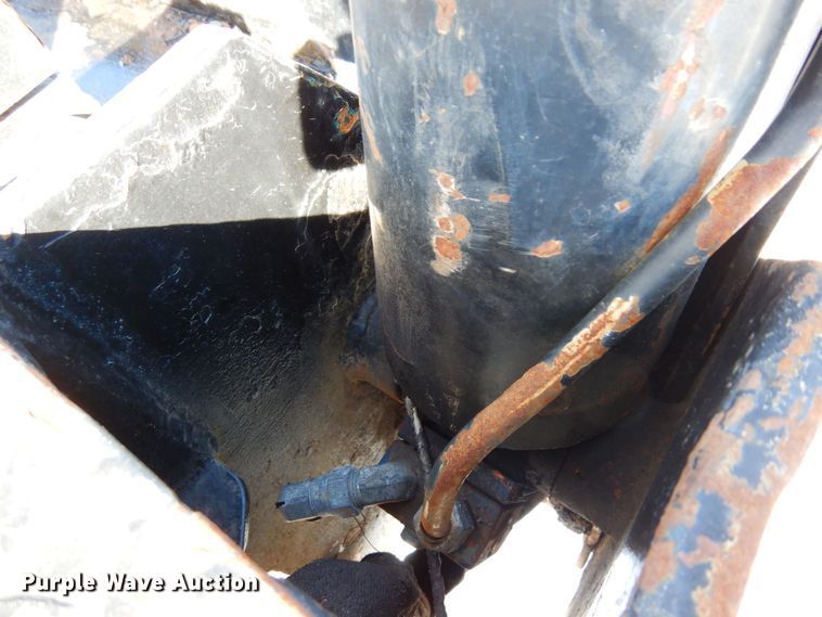 image for item KU9841 Bombardier MCD-1MC  track carrier with digger derrick