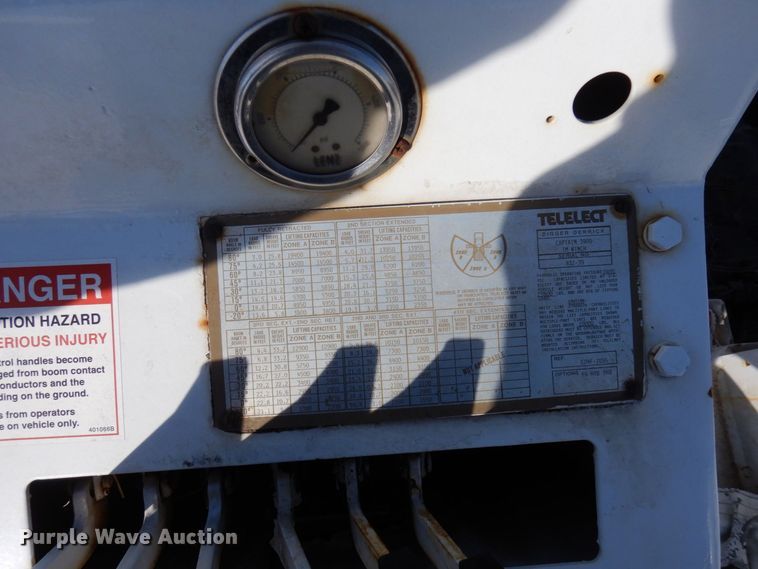 image for item KU9841 Bombardier MCD-1MC  track carrier with digger derrick