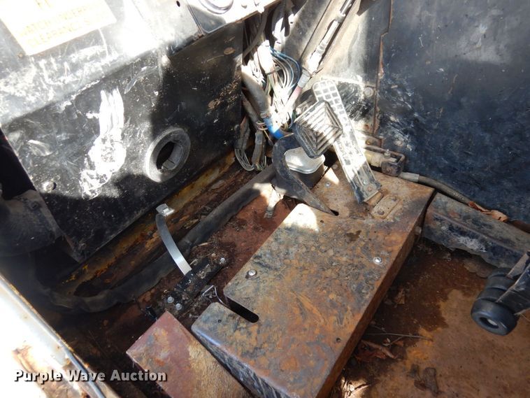 image for item KU9841 Bombardier MCD-1MC  track carrier with digger derrick