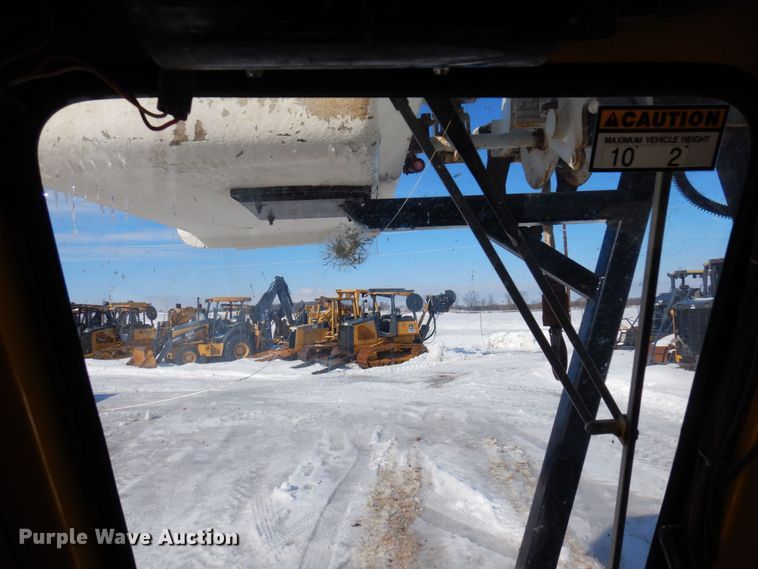 image for item KU9841 Bombardier MCD-1MC  track carrier with digger derrick