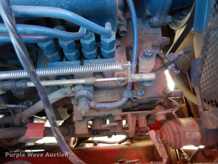 image for item KU9843 2004 Moffett M5500  forklift