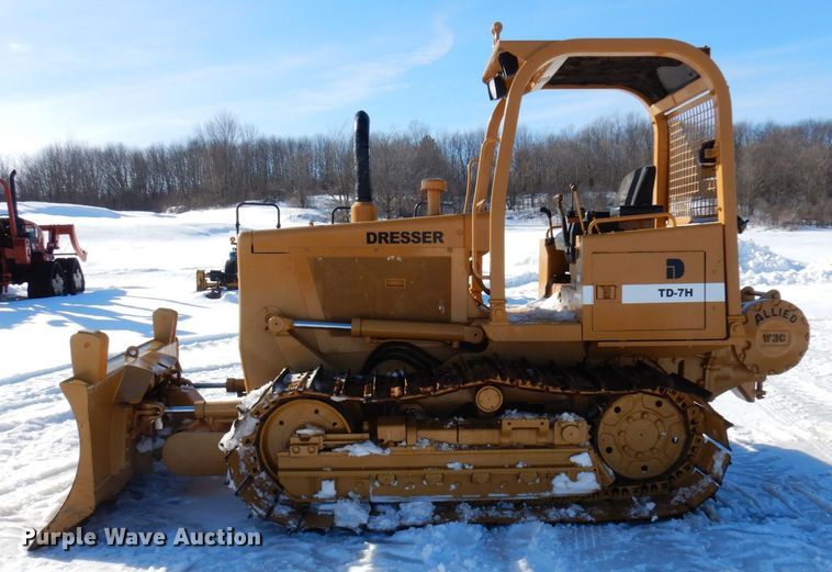 image for item KU9845 1995 Dresser TD-7H  dozer
