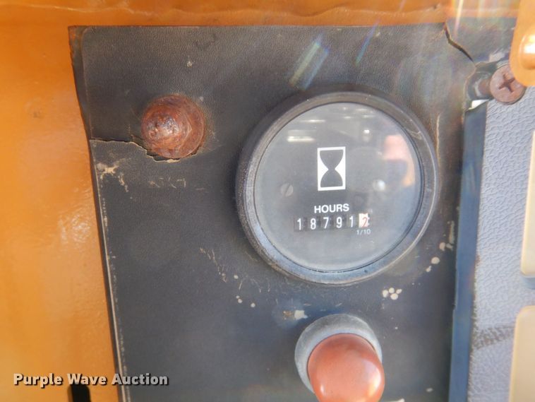 image for item KU9845 1995 Dresser TD-7H  dozer