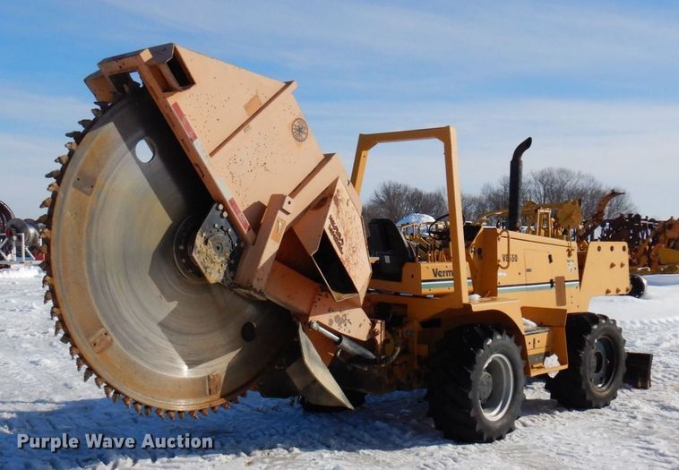 image for item KU9846 1999 Vermeer V8550A  rock saw