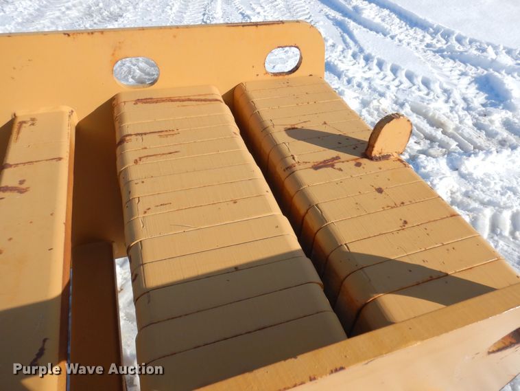 image for item KU9846 1999 Vermeer V8550A  rock saw