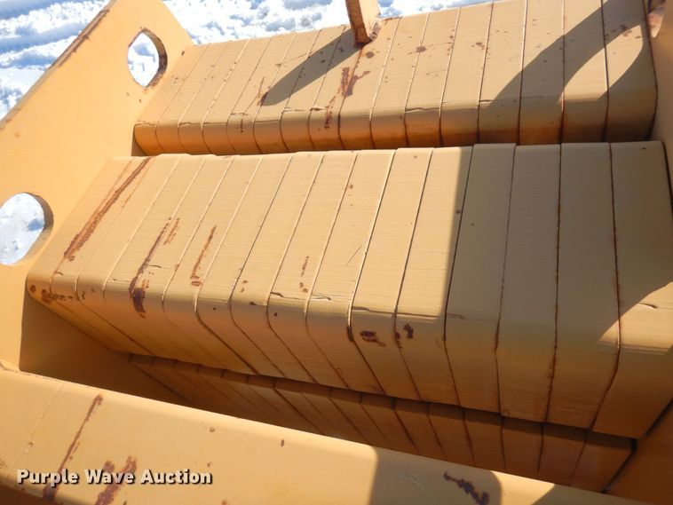 image for item KU9846 1999 Vermeer V8550A  rock saw