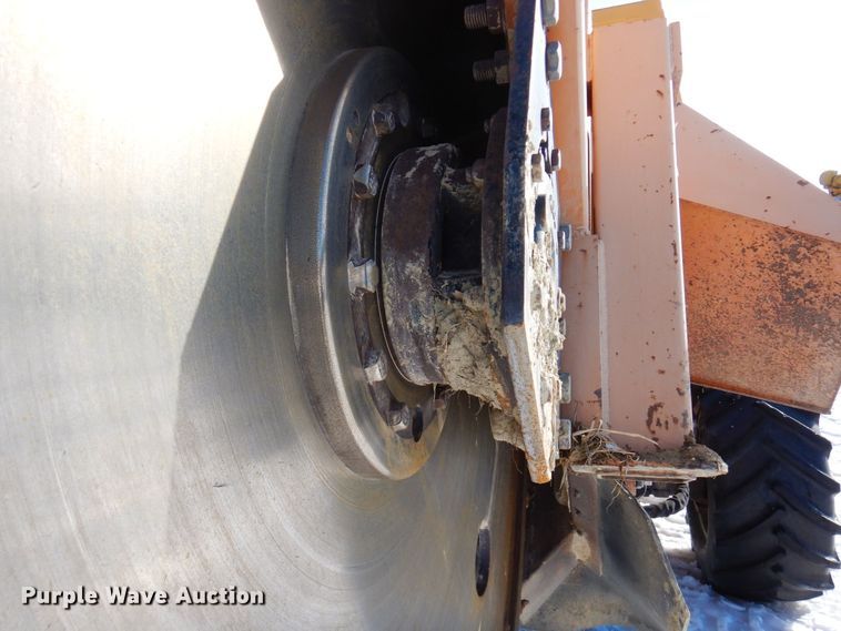 image for item KU9846 1999 Vermeer V8550A  rock saw