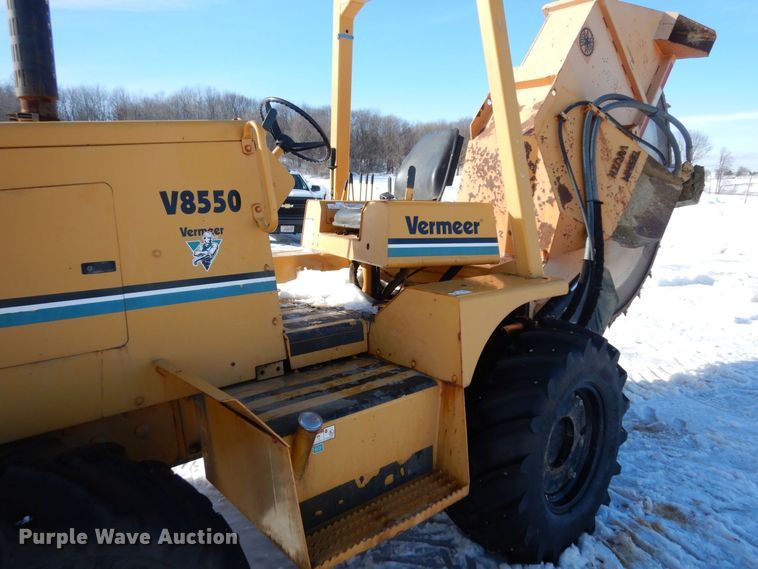 image for item KU9846 1999 Vermeer V8550A  rock saw