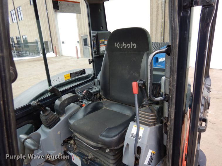 image for item KU9847 2014 Kubota KX057-4  mini excavator