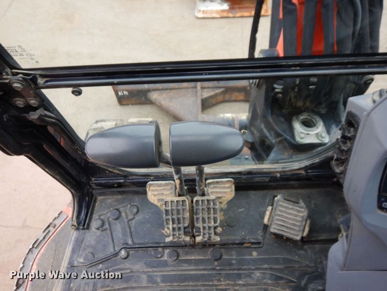 image for item KU9847 2014 Kubota KX057-4  mini excavator