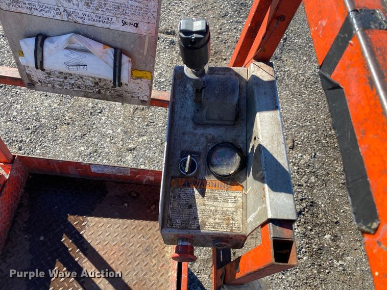 image for item KW9000 1994 Skyjack SJM3015  scissor lift