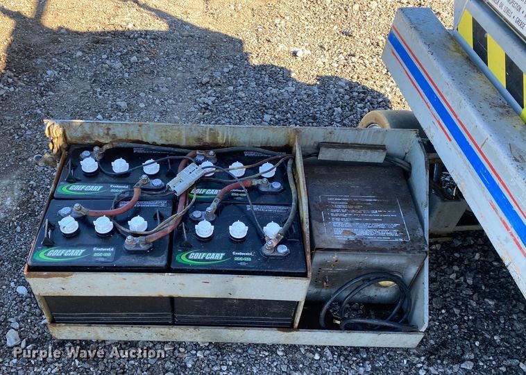 image for item KW9000 1994 Skyjack SJM3015  scissor lift