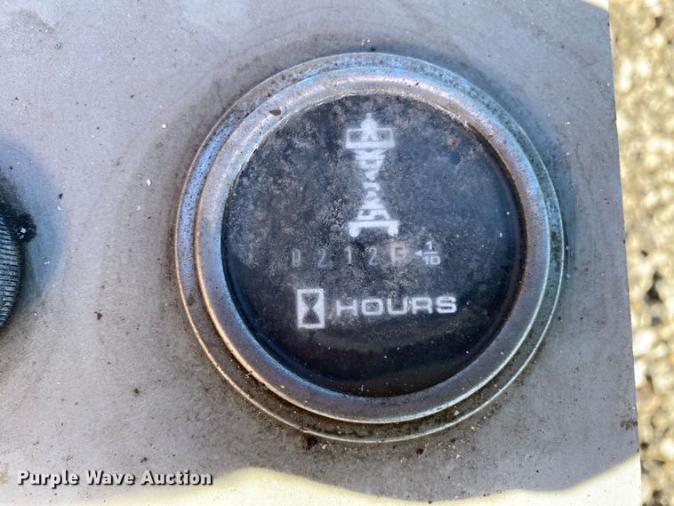 image for item KW9000 1994 Skyjack SJM3015  scissor lift