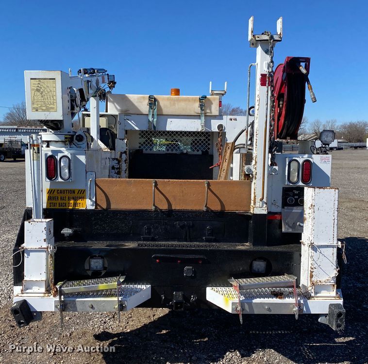 image for item KW9007 2013 Ford F550 Super Duty  Crew Cab utility / service truck