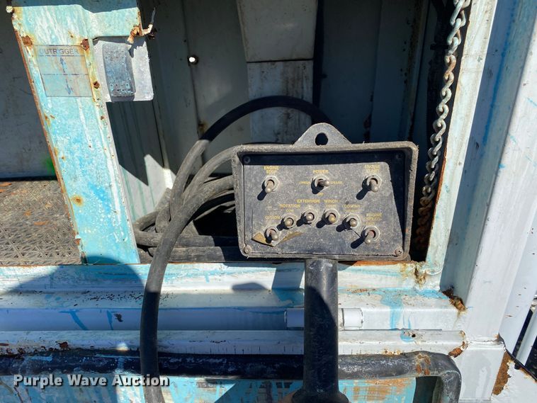 image for item KW9007 2013 Ford F550 Super Duty  Crew Cab utility / service truck