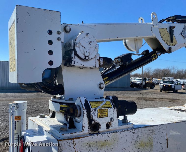 image for item KW9007 2013 Ford F550 Super Duty  Crew Cab utility / service truck