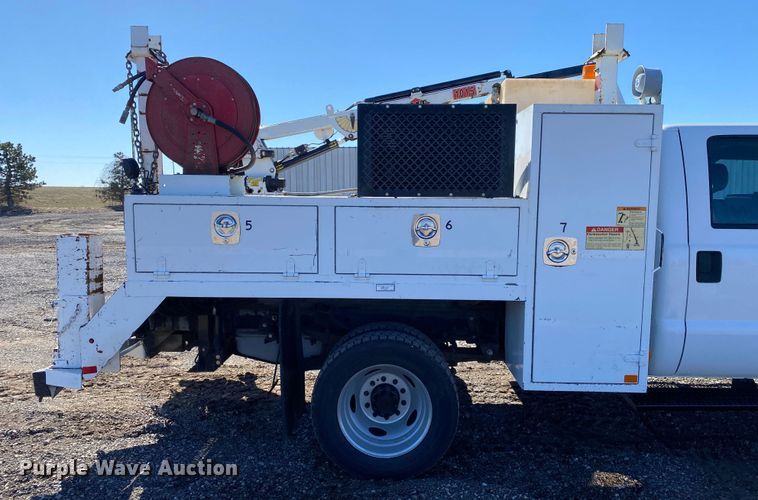 image for item KW9007 2013 Ford F550 Super Duty  Crew Cab utility / service truck