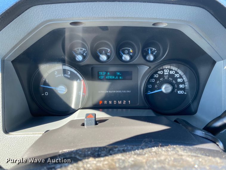 image for item KW9007 2013 Ford F550 Super Duty  Crew Cab utility / service truck
