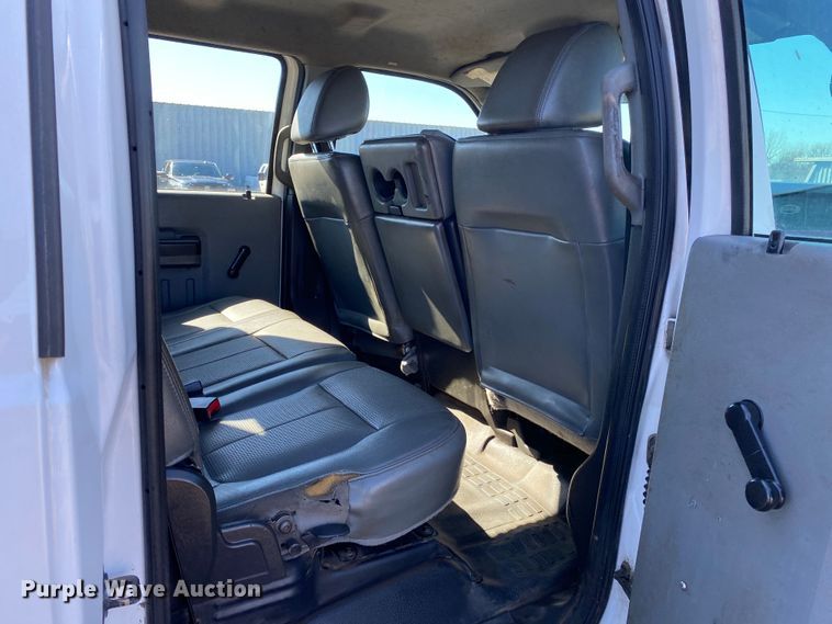 image for item KW9007 2013 Ford F550 Super Duty  Crew Cab utility / service truck