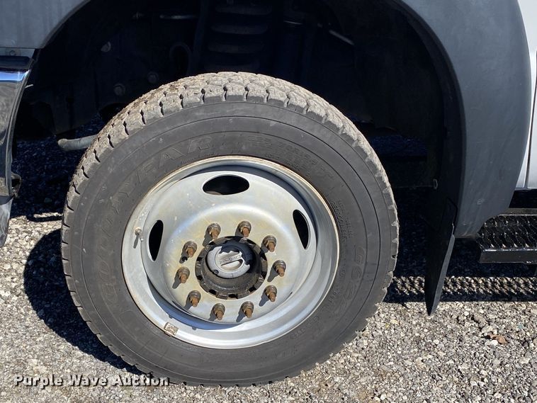 image for item KW9007 2013 Ford F550 Super Duty  Crew Cab utility / service truck