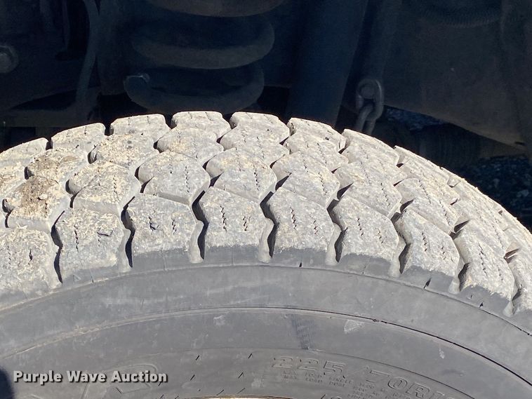 image for item KW9007 2013 Ford F550 Super Duty  Crew Cab utility / service truck