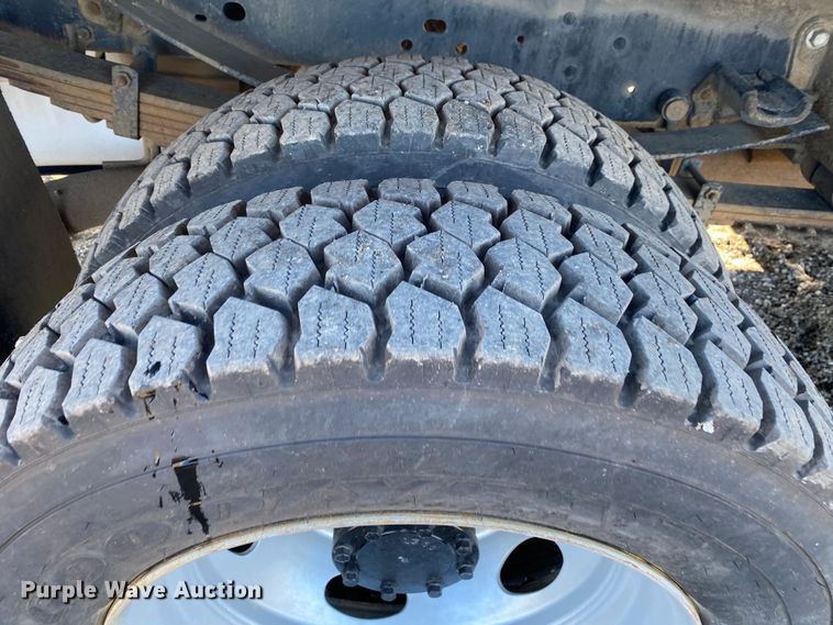 image for item KW9007 2013 Ford F550 Super Duty  Crew Cab utility / service truck