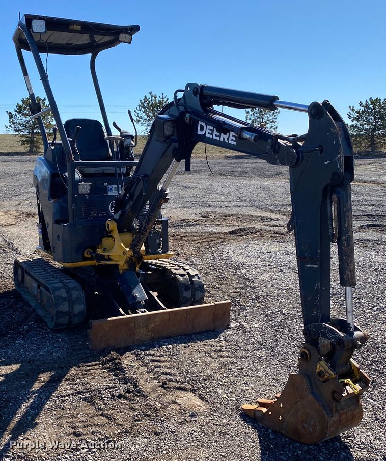 image for item KW9008 2014 John Deere 17D  mini excavator