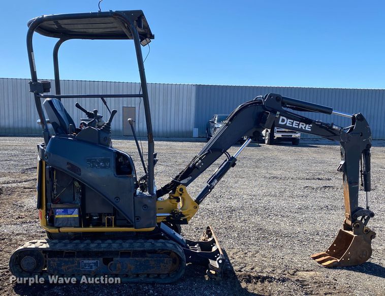 image for item KW9008 2014 John Deere 17D  mini excavator