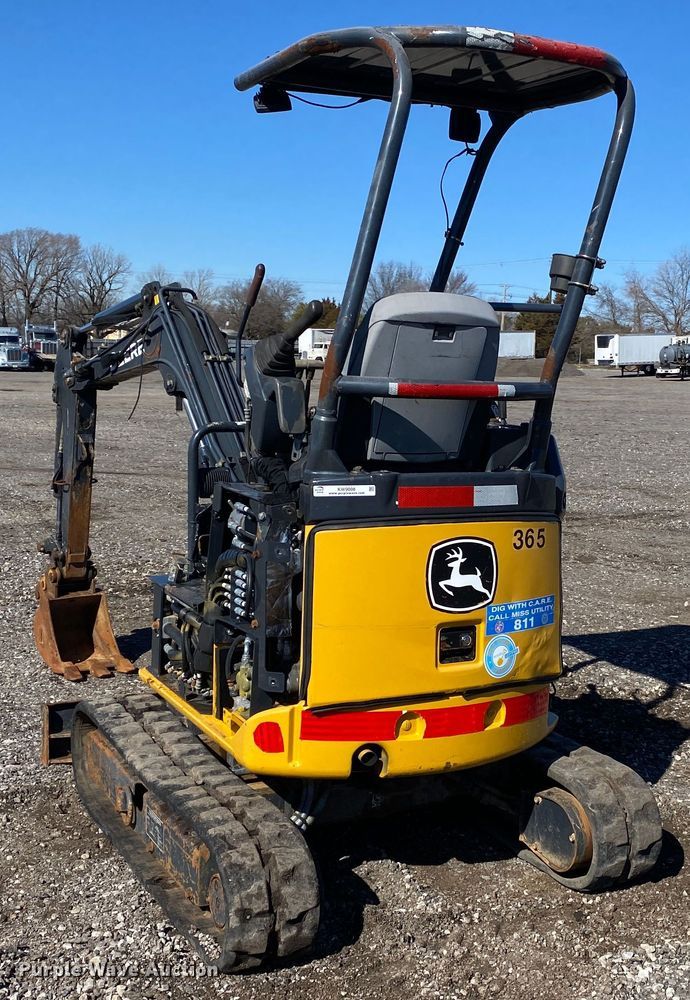 image for item KW9008 2014 John Deere 17D  mini excavator