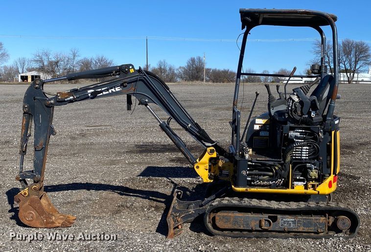image for item KW9008 2014 John Deere 17D  mini excavator