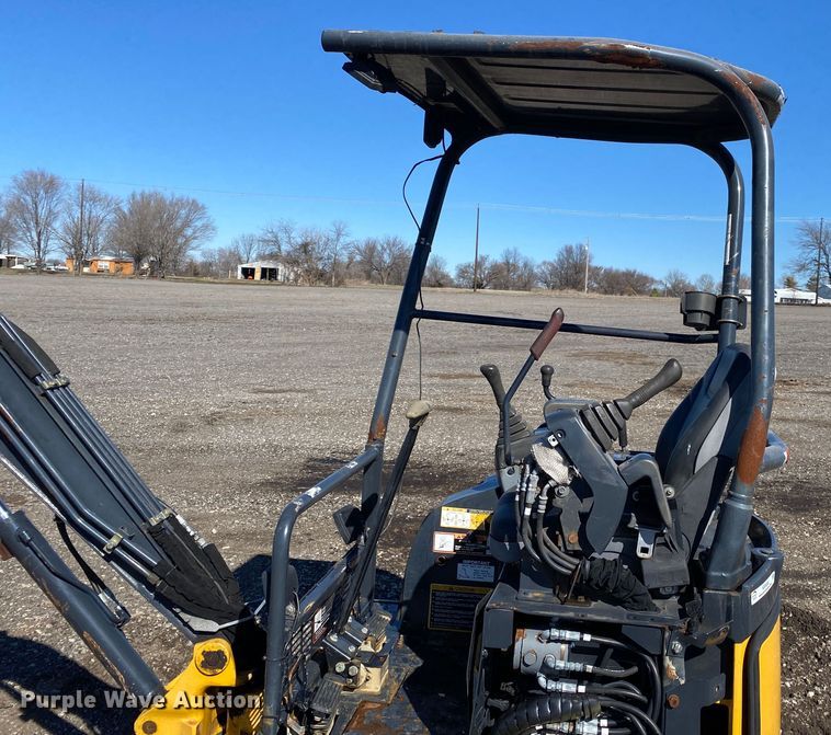 image for item KW9008 2014 John Deere 17D  mini excavator