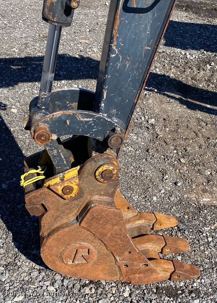 image for item KW9008 2014 John Deere 17D  mini excavator