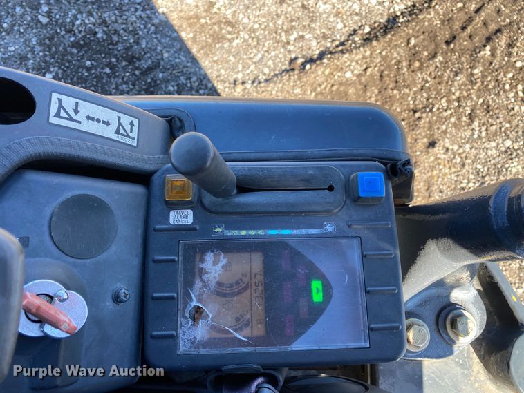 image for item KW9008 2014 John Deere 17D  mini excavator