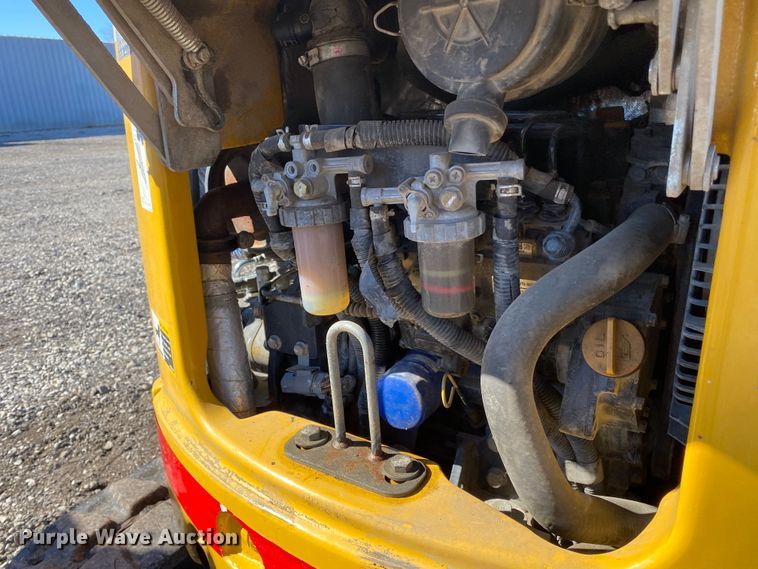 image for item KW9008 2014 John Deere 17D  mini excavator