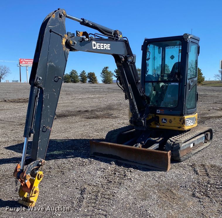 image for item KW9009 2017 John Deere 35G  mini excavator