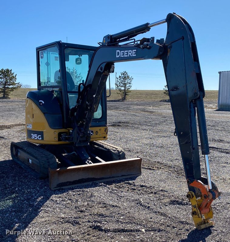 image for item KW9009 2017 John Deere 35G  mini excavator