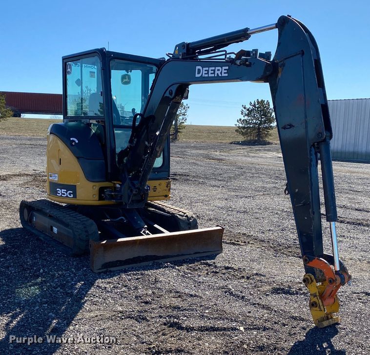 image for item KW9009 2017 John Deere 35G  mini excavator