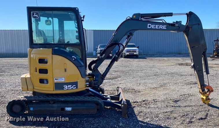 image for item KW9009 2017 John Deere 35G  mini excavator