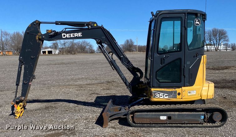 image for item KW9009 2017 John Deere 35G  mini excavator