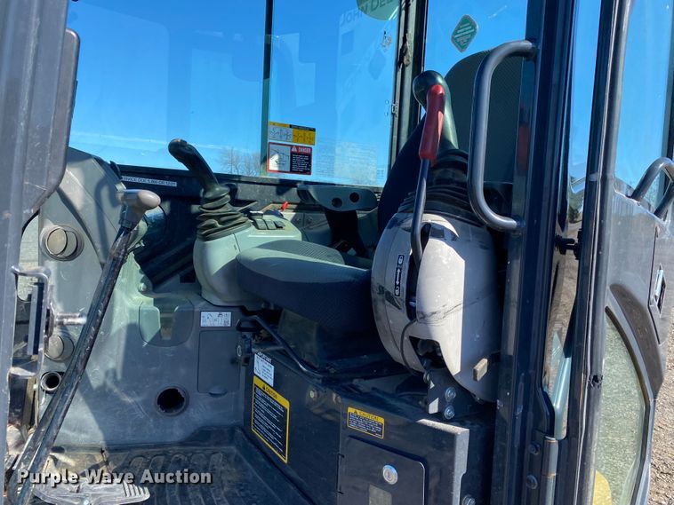 image for item KW9009 2017 John Deere 35G  mini excavator