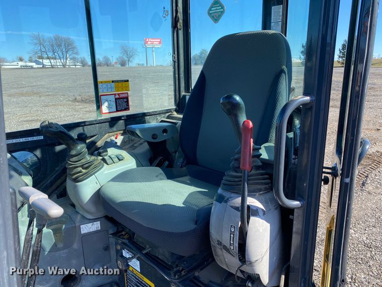 image for item KW9009 2017 John Deere 35G  mini excavator