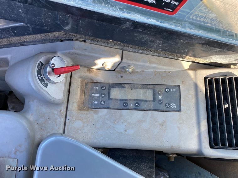 image for item KW9009 2017 John Deere 35G  mini excavator